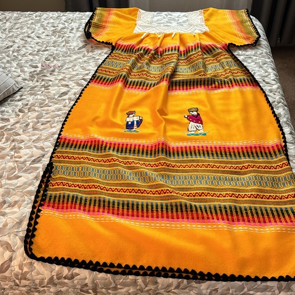 SALE!! Embroidered Ethnic Long Dress - Picture 5 of 8